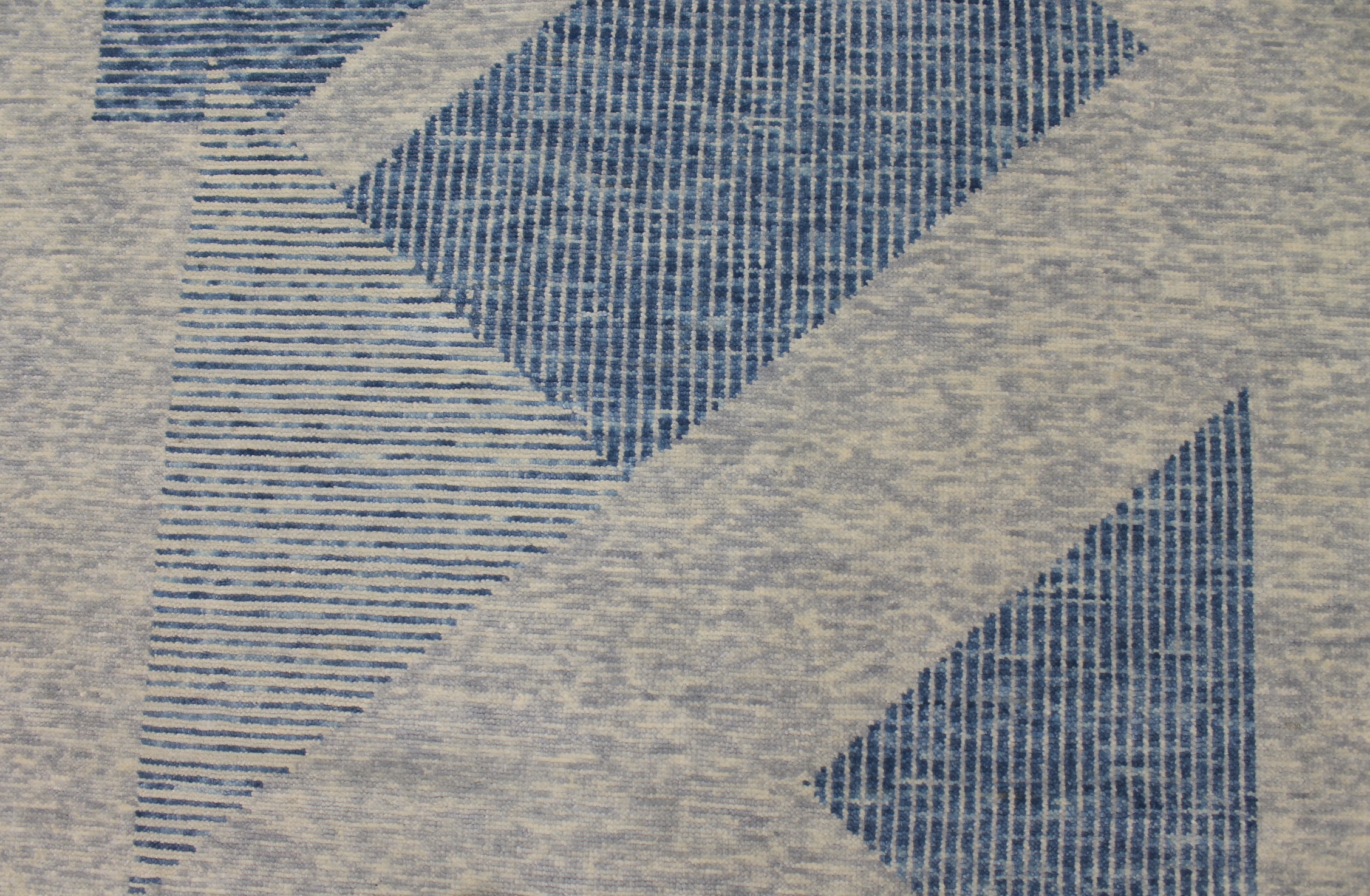Contemporary & Transitional Rugs EDGE 027553 Medium Blue - Navy & Lt. Grey - Grey Hand Knotted Rug