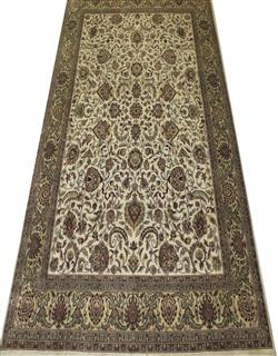 Traditional Hand Knotted Wool Rug